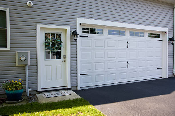 24/7 Emergency Garage Door Panel Replacement experts in Vienna, GA